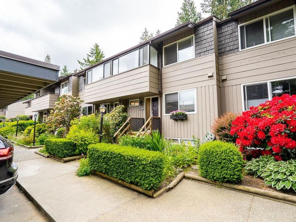 2347 Mountain Highway, Lynn Valley, North Vancouver 2
